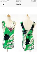 Ann Taylor Green White Floral Tropical Sleeveless V-Neck Top Size Small! - $14.93