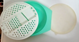 Vintage TUPPERWARE Bowl Grater Shredder Grater  786-1 Jadeite Green with LID - £12.62 GBP