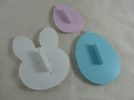 Vintage Hallmark Easter Cookie Cutters Bunny egg and  Egg with face - £5.53 GBP