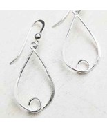 Sterling Silver Infinity Loop Teardrop Earrings - €16,76 EUR