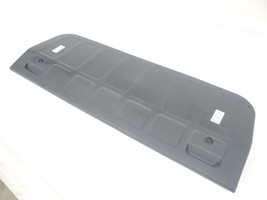 2005 Hummer H2 OEM 88980211 SUT Midgate Tailgate Trim - $2,625.31 MXN