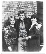 Signed, B &amp; W, 8 Photo by Martin Kove w/Sharon Gless, Tyne Daly in Cagne... - $380.13 MXN