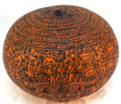 Vintage Finely Hand Etched Peruvian Gourd Trinket Box Signed - $39.99