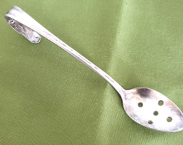 1957 Exquisite Pattern International Silver Plate Condiment Spoon 6&quot; - £5.42 GBP