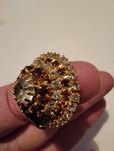 Womens Gold Tone Crystal Encrusted Ring Vintage Jewelry Cocktail Dome Sz 7.5 - £39.28 GBP