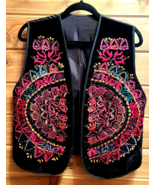 EUC WOMENS VEST Black Faux Velvet Embroidered Open Boho Artsy Retro Pink... - $48.64 CAD