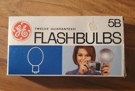 GE General Electric Vintage 5B Flash Bulbs Camera 12 Pack Made In USA - £13.23 GBP