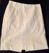 Ann Taylor skirt size 12 P women white knee length zip-up back - £9.69 GBP