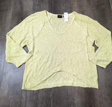 Out From Under Urban Outfitters NWT women&#39;s L Green 3/4 Sleeve T-shirt BZ - £15.56 GBP