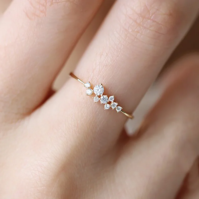 Trendy Elegant Rings For Women Romantic Women&#39;s Ring Shiny Zircon GolThin Finger - £13.70 GBP