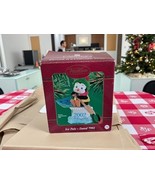 Carlton Cards Heirloom Collection 2002 Ice Pals Penguin Ornament Oar Cube  - $254.15 MXN