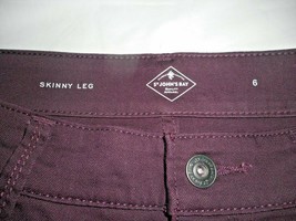 St Johns Bay Women&#39;s Size 6 (29x29 1/4) Burgundy Berry Color Skinny Leg ... - $21.74