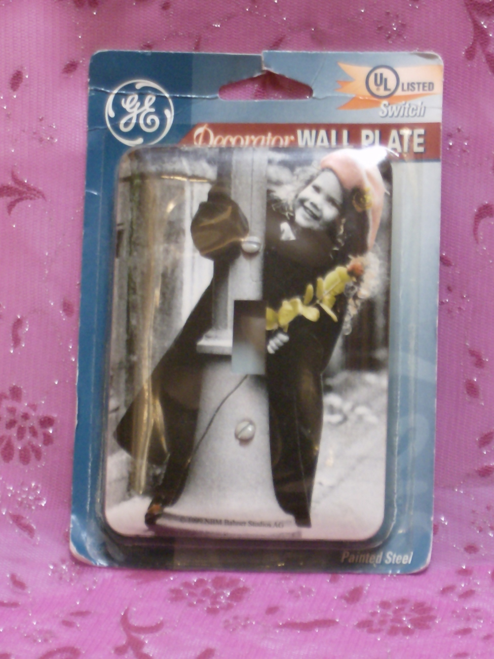 GE Little Girl Child in Beret Switch Wall Plate Single - $6.99