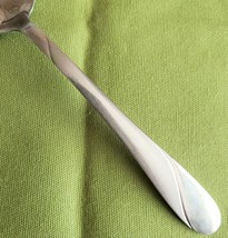 Cambridge Stainless Oval Soup Spoon Swirl Sand Pattern Frosted &amp; Glossy        - £4.66 GBP