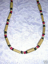 NEW TAN BAMBOO LOOK TUBE BEADS w RED &amp; GREEN WOODEN COCO BEADS NECKLACE - €5,16 EUR