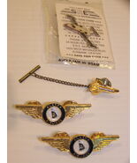 MIXED LOT OF HAT PINS - ALASKA AIRLINES JET CUFF LINK - $417.11 MXN