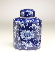 AA Importing 59942 8 Inch Blue &amp; White Ginger Jar - £46.70 GBP