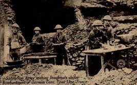 Chicago Daily News War POSTCARD-WWI Salvation Army Making Donuts In France BK59 - £5.45 GBP