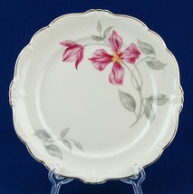 Rosenthal Beatrice 7-7/8&quot; Dessert Lunch Plate Pompadour Shape Pint Flowers Mint - £7.18 GBP