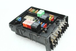 2006-2009 VOLKSWAGEN RABBIT ENGINE BAY ELECTRICAL FUSE RELAY BOX ASSEMBLY H1713 image 3