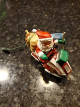 1993 Vintage Santa on Snow Getter Mobile Hallmark Keepsake Ornament Lights - £10.58 GBP