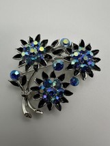 Beautiful Blue Iridescent Rhinestone Flower Brooch by Lisner 5.2cm - £30.03 GBP