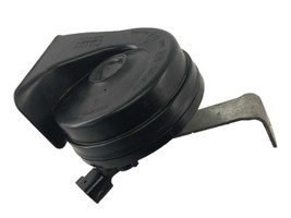 2018-2024 Chevy Traverse LT High Note Tone Horn Complete With Bracket - $19.75