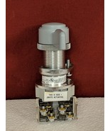 Allen Bradley 800H-JP11KB7AXXX SER C Selector Switch with 800T-XA Contac... - €225,40 EUR