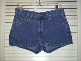 Vintage Levi&#39;s Shorts Size 9 Jr Red Tab Jeans Denim Short Shorts USA Made Cotton - £22.67 GBP