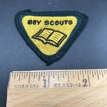 UK Boy Scouts Wolf Cub Book Reader Proficiency Badge 1934-1967 Patch Wov... - $18.53