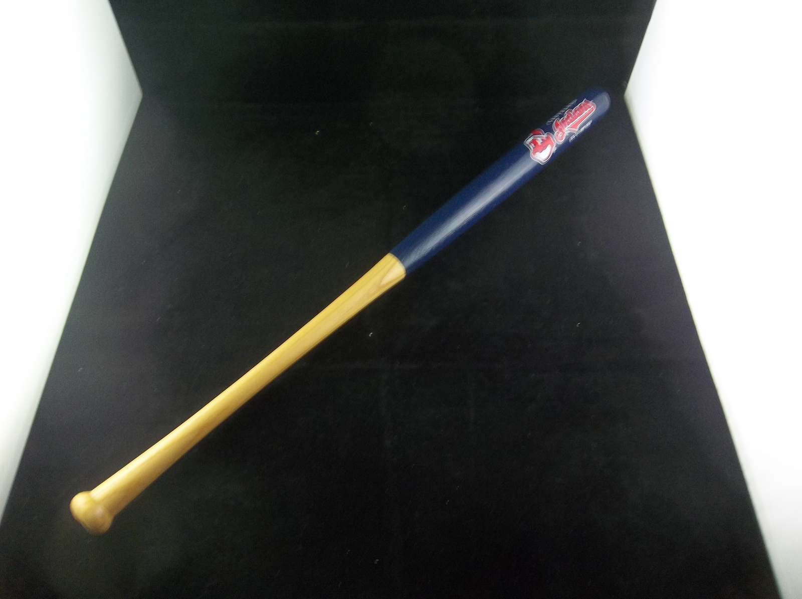 Vintage TEI Cleveland Indians Blue MLB Souvenir Baseball Bat Bats