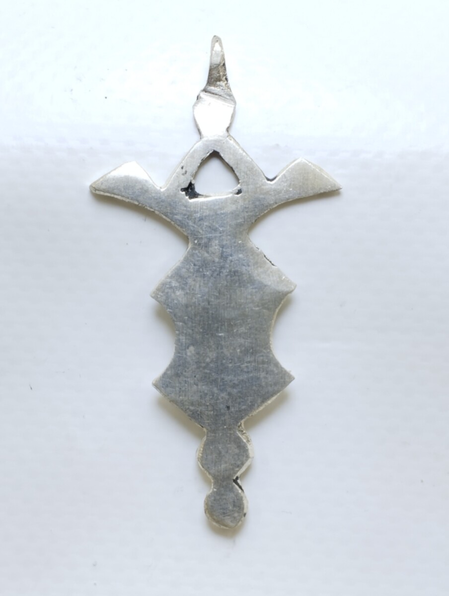 Tuareg Cross Pendant – Handmade Silver Tribal Berber Amulet from Morocco Item image 3