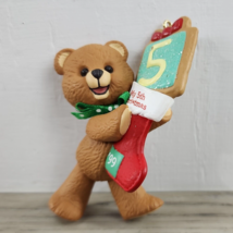 Hallmark Keepsake Baby&#39;s 5th Christmas 1999 Bear with Clipboard Ornament - £7.78 GBP