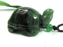 Free Shipping - good luck Amulet Natural dark green jade sea Turtle charm Pendan - £15.81 GBP