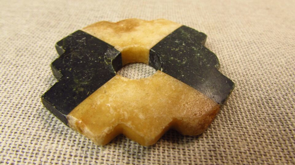 Vintage Two Tone Stone Pendant - $27.17