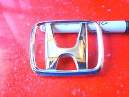 1993-1997 Honda Del Sol  Rear Trunk Decklid Emblem Badge Logo OEM 75701-SR4 - $16.19