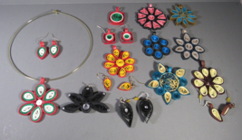 Jewelry Lot of 15 Quilling Paper Craft Pendants &amp; Earrings 1 Goldtone Neck Wire - £6.20 GBP