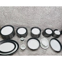 Noritake 2280 Venezia Fine China Black &amp; White Etched Set Fine Dinnerwear Plates - £150.14 GBP