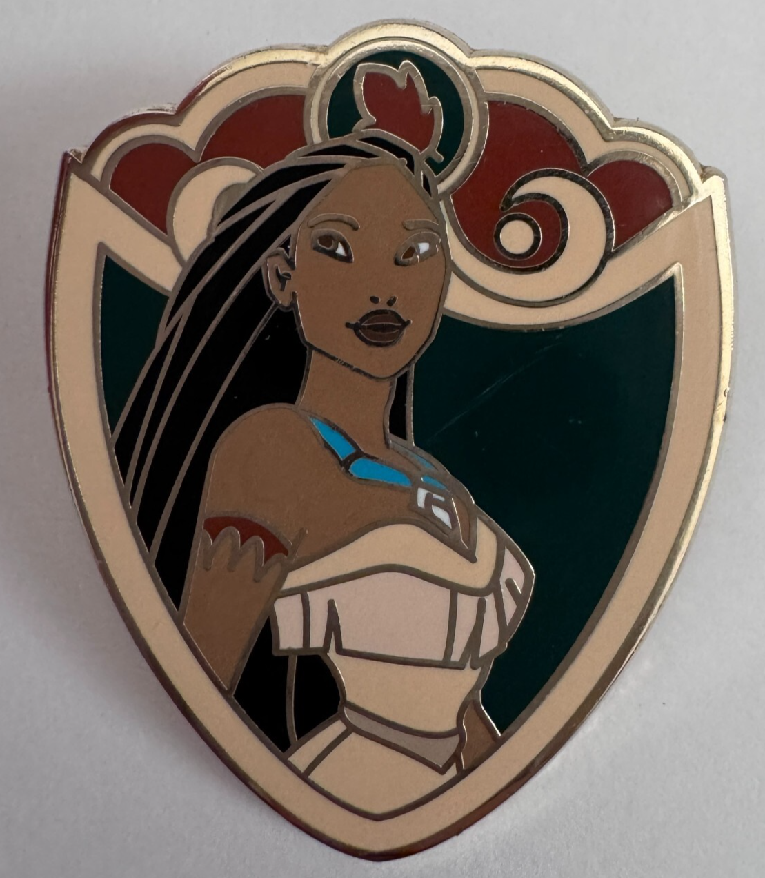 Disney Princess Crest Shield Mystery Collection Pocahontas Pin 2012 - $12.86