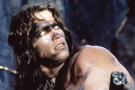 Arnold Schwarzenegger in Conan the Barbarian classic hunky pose 24x18 Poster - £19.22 GBP