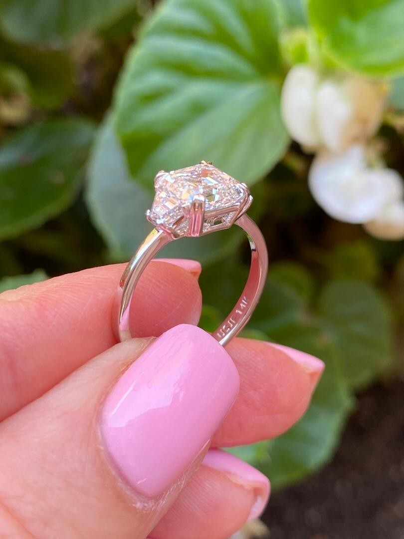 3 Stone IGI 2.10 CT Lab Grown Asscher Diamond Ring 14k Gold 2.50 TCW Item image 9