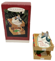 Vintage 1995 Hallmark Keepsake Ornament Christmas Important Memo Sleeping Mouse - $15.76