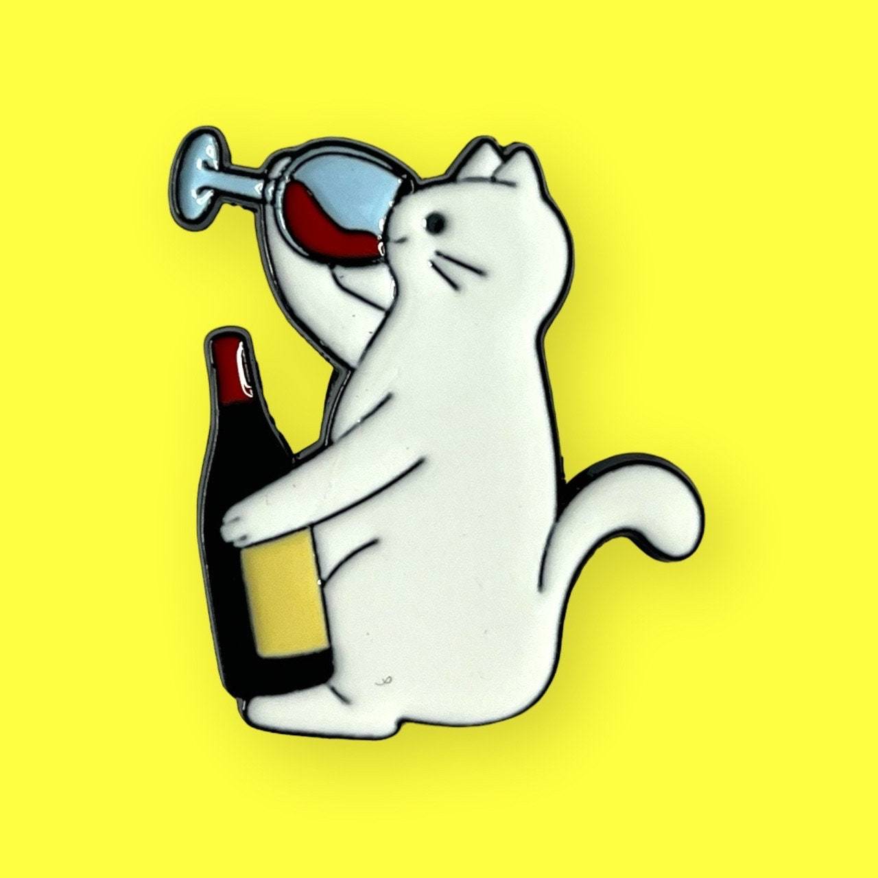 Fun Cat with Wine Bottle Brooch - Quirky Enamel Lapel Pin for Cat Moms, Wine Afi