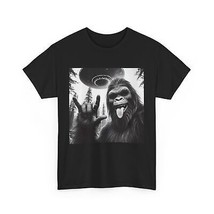 Sasquatch Selfie Shirt, Sasquatch Bigfoot UFO Alien Tee, Funny Cryptid S... - £15.71 GBP+