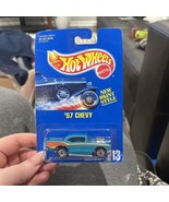 Hot Wheels &#39;57 Chevy #213 NEW PAINT STYLE (1) - Blue Card - $113.57 MXN