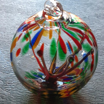 Hanging Glass Ball 3&quot; Diameter &quot;Summer Tree&quot; Witch Ball (1) 3INWB25 - £14.07 GBP