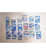 ESTATE OF 18 OLD HOT WHEELS CARS, NEW IN ORIGINAL PACKAGING - €17,37 EUR