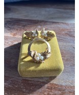Vintage Sarah Coventry ENDEARING 1965 Brooch &amp; Clip On Earrings With Fau... - €20,30 EUR