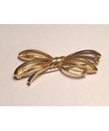 1930s Coro Gold Toned Bow Tie Pin Brooch Broach Vintage Costume Jewelry - £38.93 GBP