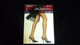 NIP HANES Silk Reflections Pantyhose Non-Control Top Sandalfoot CD Jet S... - $11.83